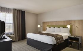 Greentree Inn & Suites Phoenix Sky Harbor